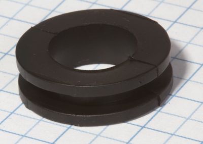 Priechodka káblová 24/14mm/3mm- lisovaná technická guma